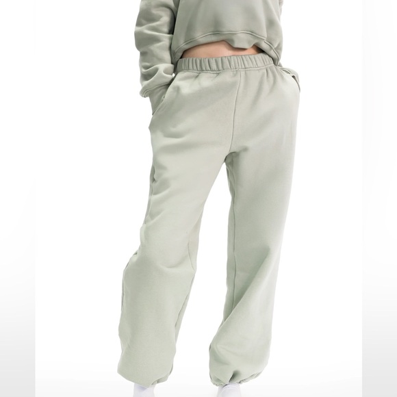 M. Fraise Pants - M. Fraise Go To Cinchable Sweatpants in Sage Green - Mia Maples